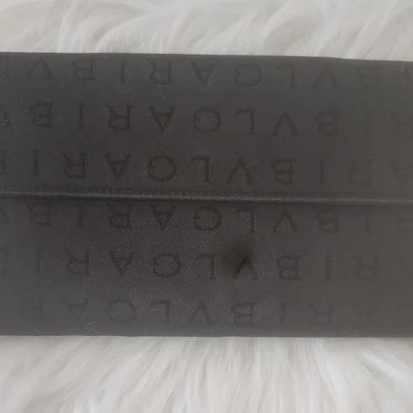 AUTHENTIC BVLGARI LONG WALLET - Picture 5 of 8